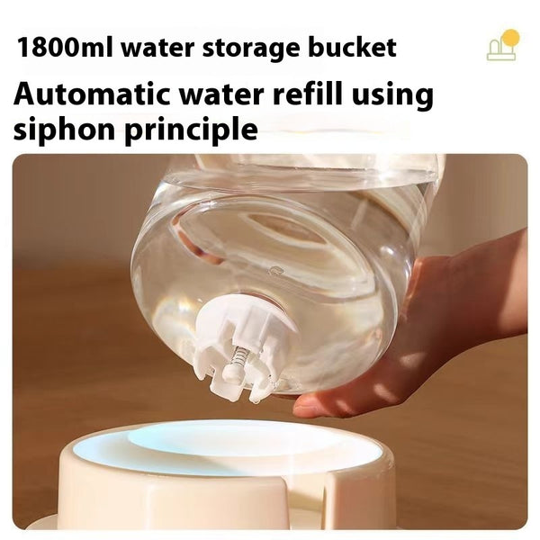 1800ml water storage bucket with automatic refill using siphon principle on a wooden surface.